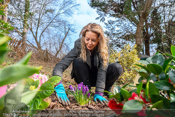 Frühling bei Simone Lugner - Lugner Villa, Wien - Mo 02.03.2026 - Simone LUGNER18