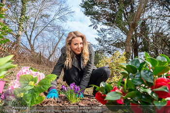 Frühling bei Simone Lugner - Lugner Villa, Wien - Mo 02.03.2026 - Simone LUGNER21