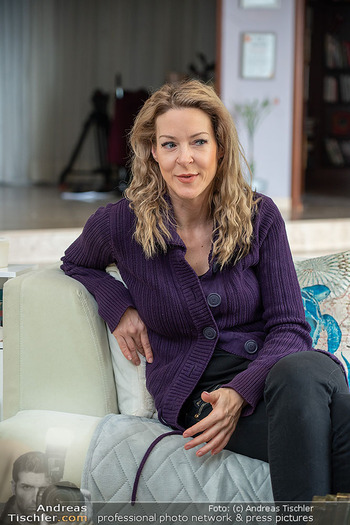 Frühling bei Simone Lugner - Lugner Villa, Wien - Mo 02.03.2026 - Simone LUGNER (Portrait)52