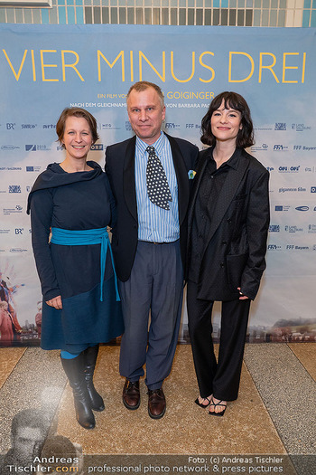 Kinopremiere ´Vier minus drei´ - Gartenbaukino Wien - Di 03.03.2026 - Barbara PACHL-EBERHART, Valerie PACHNER, Robert STADLOBER8