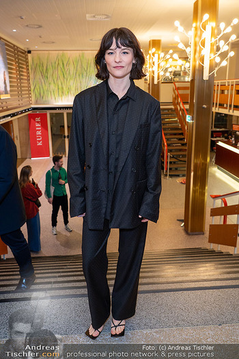 Kinopremiere ´Vier minus drei´ - Gartenbaukino Wien - Di 03.03.2026 - Valerie PACHNER11