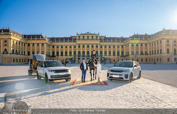 Fototermin vor Reitturnier - Schloss Schönbrunn, Wien - Do 05.03.2026 - Sonja KLIMA, Klaus PANHOLZER mit Pferd16