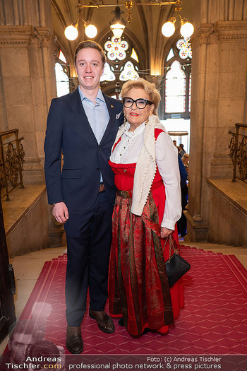 Falstaff Restaurant Guide - Rathaus, Wien - Mo 09.03.2026 - Rosi SCHIPFLINGER mit Enkelsohn Alexander78