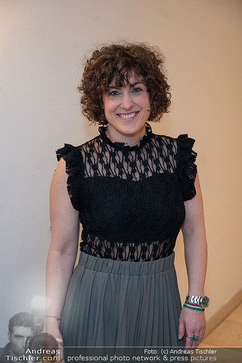 Wiedereröffnung und Premiere - Gloria Theater - Di 10.03.2026 - Ariana SCHIRASI-FARD (Portrait)72