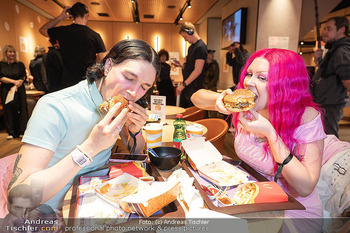 Tasting-Party Big Arch - McDonalds MaHi, Wien - Do 12.03.2026 - Lea NECKEL, Eiji DELUCA3