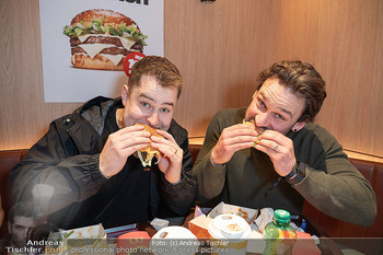 Tasting-Party Big Arch - McDonalds MaHi, Wien - Do 12.03.2026 - Denis BUCHOWSKI, Luca VAN DER GOES (wearewienoida)5