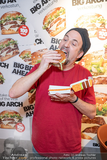 Tasting-Party Big Arch - McDonalds MaHi, Wien - Do 12.03.2026 - Michael OPERNSCHALL (Rolfs Vater)13