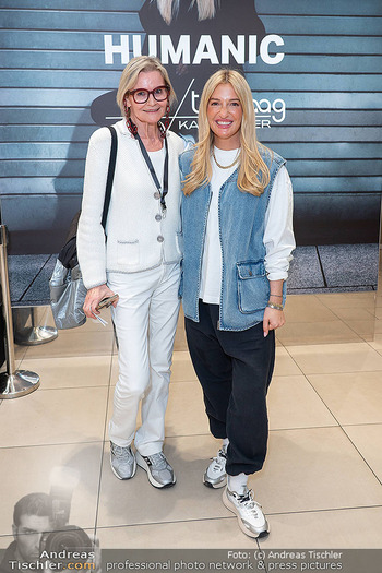 Karo Kauer Meet and Greet - Humanic Flagshipstore, Wien - Fr 13.03.2026 - 12