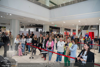 Karo Kauer Meet and Greet - Humanic Flagshipstore, Wien - Fr 13.03.2026 - 31