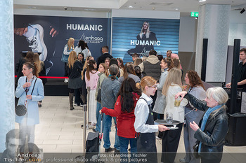 Karo Kauer Meet and Greet - Humanic Flagshipstore, Wien - Fr 13.03.2026 - 39
