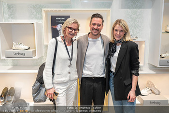 Karo Kauer Meet and Greet - Humanic Flagshipstore, Wien - Fr 13.03.2026 - 42