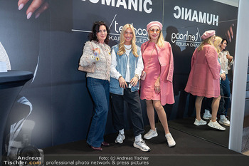 Karo Kauer Meet and Greet - Humanic Flagshipstore, Wien - Fr 13.03.2026 - 49