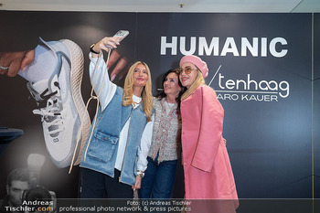 Karo Kauer Meet and Greet - Humanic Flagshipstore, Wien - Fr 13.03.2026 - Karo KAUER, Ekaterina MUCHA51