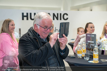 Karo Kauer Meet and Greet - Humanic Flagshipstore, Wien - Fr 13.03.2026 - 73