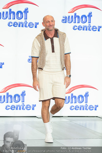 Promi Modenschau - Auhof Center, Wien - Sa 14.03.2026 - Vladi PAVLIC51