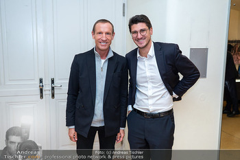 ORF III Programmhöhepunkte 2026 - Ronacher, Wien - Mo 23.03.2026 - Stefan PETZNER mit Begleiter12