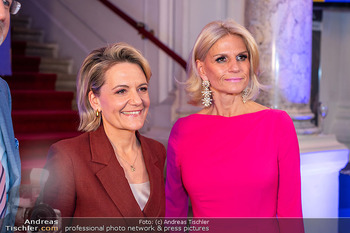 ORF III Programmhöhepunkte 2026 - Ronacher, Wien - Mo 23.03.2026 - Kathrin ZIERHUT, Peter SCHÃBER, Stefanie GROISS-HOROWITZ39