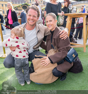 Ostermarkt Eröffnung - Schloss Schönbrunn, Wien - Mi 25.03.2026 - Familie Mark SEIBERT mit Sabrina und Kindern18