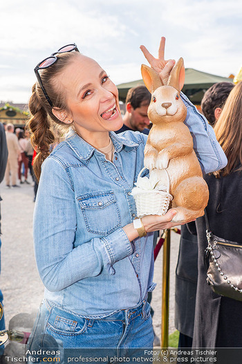Ostermarkt Eröffnung - Schloss Schönbrunn, Wien - Mi 25.03.2026 - Missy MAY mit Osterhase45