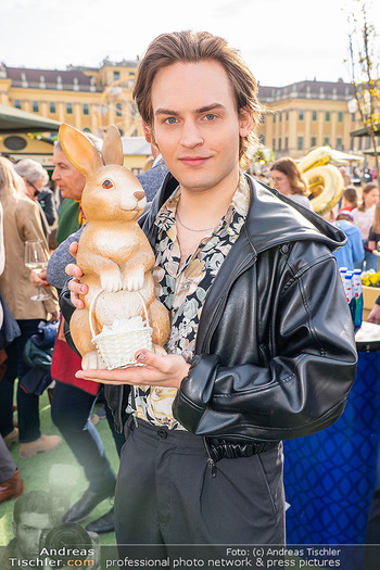 Ostermarkt Eröffnung - Schloss Schönbrunn, Wien - Mi 25.03.2026 - Moritz MAUSSER mit Osterhase83