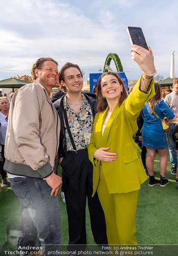 Ostermarkt Eröffnung - Schloss Schönbrunn, Wien - Mi 25.03.2026 - Moritz MAUSSER, Nienke LATTEN, Mark (Marc) SEIBERT119