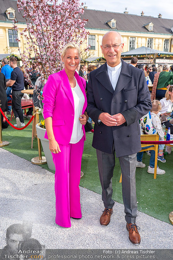 Ostermarkt Eröffnung - Schloss Schönbrunn, Wien - Mi 25.03.2026 - Anton Toni FABER, Natalie NEMEC131