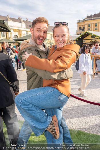Ostermarkt Eröffnung - Schloss Schönbrunn, Wien - Mi 25.03.2026 - Missy MAY, Herby STANONIK149