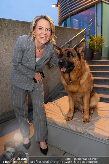 Premiere Kommissar Rex - Urania Kino, Wien - Mi 25.03.2026 - Stefanie GROISS-HOROWITZ mit Hund Kommissar REX34