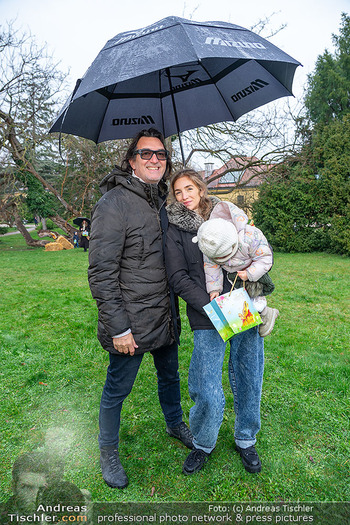 Lindt Goldhasensuche - Schönbrunn - So 29.03.2026 - Joachim BANKEL mit Familie23