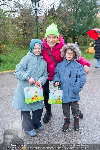 Lindt Goldhasensuche - Schönbrunn - So 29.03.2026 - Conny KREUTER mit Neffe und Nichte Noah und Sarah24