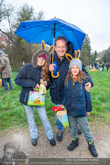 Lindt Goldhasensuche - Schönbrunn - So 29.03.2026 - Andreas FERNER mit Kindern Maria und Otto26
