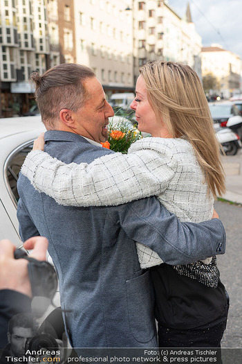 Simone Lugner Geburtstag - Körperglanz & Shape-Line, Wien - Mo 30.03.2026 - Simone LUGNER, Roland GRANZER11