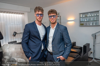 Simone Lugner Geburtstag - Körperglanz & Shape-Line, Wien - Mo 30.03.2026 - Daniel und Elias FISCHER34