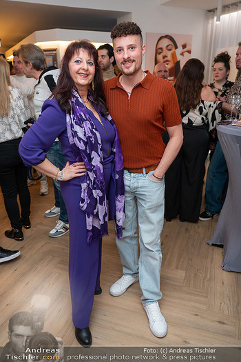 Simone Lugner Geburtstag - Körperglanz & Shape-Line, Wien - Mo 30.03.2026 - Martina MOHAP, Johannes HÖFINGER50