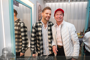 Simone Lugner Geburtstag - Körperglanz & Shape-Line, Wien - Mo 30.03.2026 - Herby STANONIK, Heribert KASPER58