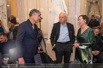 Kaws Ausstellungseröffnung - Albertina Modern und Albertina, Wien - Do 02.04.2026 - 53