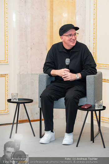 Kaws Ausstellungseröffnung - Albertina Modern und Albertina, Wien - Do 02.04.2026 - 65