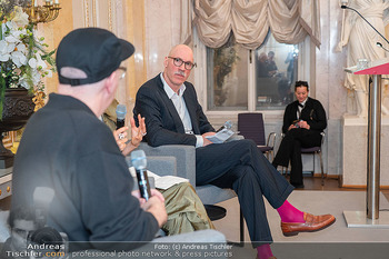 Kaws Ausstellungseröffnung - Albertina Modern und Albertina, Wien - Do 02.04.2026 - 71