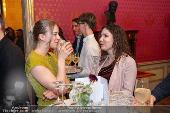 Kaws Ausstellungseröffnung - Albertina Modern und Albertina, Wien - Do 02.04.2026 - 80