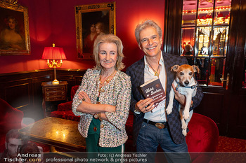 Thomas Brezina Buchpräsentation - Hotel Sacher, Wien - Do 09.04.2026 - Thomas BREZINA, Elisabeth GÜRTLER2