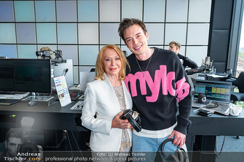 Gerda Rogers ö3 Jubiläum - Ö3 Studios im ORF Zentrum, Wien - Fr 10.04.2026 - Philipp HANSA, Gerda ROGERS im ö3 Studio17