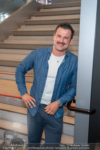 Gerda Rogers ö3 Jubiläum - Ö3 Studios im ORF Zentrum, Wien - Fr 10.04.2026 - Sigi FINK (Portrait)68