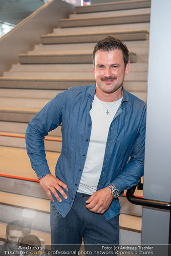 Gerda Rogers ö3 Jubiläum - Ö3 Studios im ORF Zentrum, Wien - Fr 10.04.2026 - Sigi FINK (Portrait)70