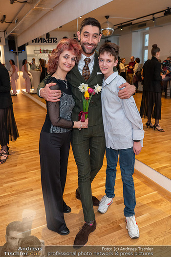 Eröffnung - Tanzschule Dimitar Stefanin, Wien - Sa 11.04.2026 - Dimitar STEFANIN mit Mutter Stella und Bruder Svetlin36