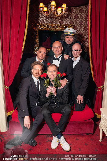 Fototermin zu ´Gerüchte, Gerüchte´ - Hotel Orient, Wien - Mo 13.04.2026 - Gruppenfoto BERMOSER KOLAR MATZKA PASS DICK JAGSCH40