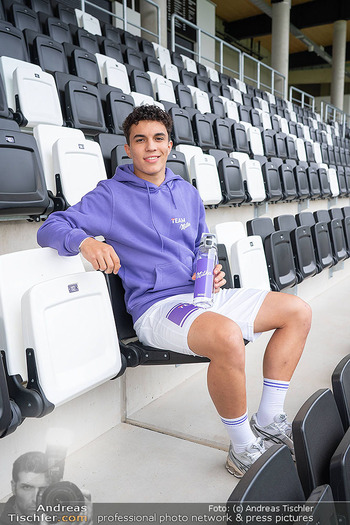 Team Milka Präsentation - Sport-Club Platz, Wien - Do 16.04.2026 - Jakob POKORNY8