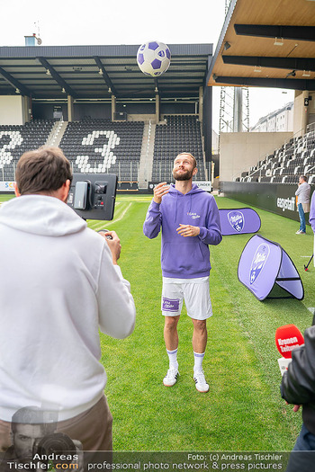 Team Milka Präsentation - Sport-Club Platz, Wien - Do 16.04.2026 - 148