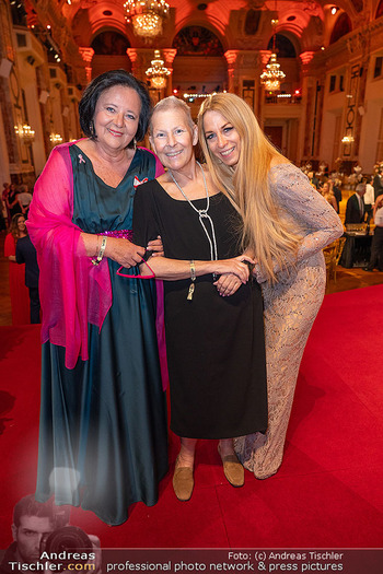 Dancer against Cancer Ball 2026 - Hofburg, Wien - Sa 18.04.2026 - Yvonne RUEFF, Doris KIEFHABER, Andrea KDOLSKY18