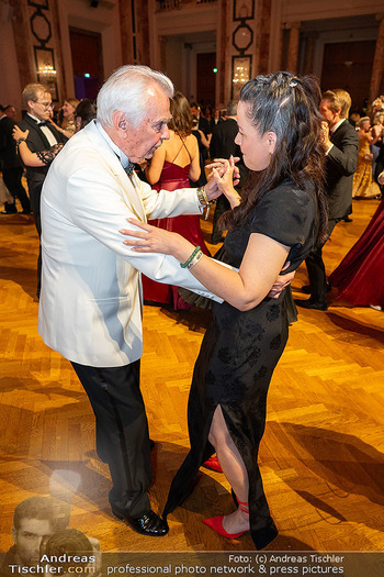 Dancer against Cancer Ball 2026 - Hofburg, Wien - Sa 18.04.2026 - Shannon LEE, Hannes NEDBAL253