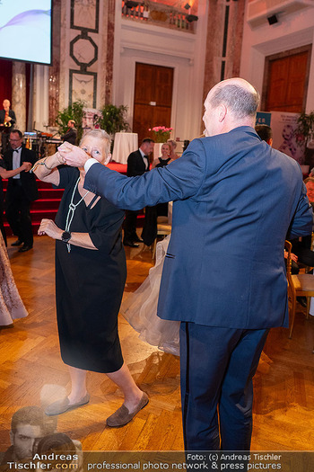 Dancer against Cancer Ball 2026 - Hofburg, Wien - Sa 18.04.2026 - Andrea KDOLSKY beim Tanzen258